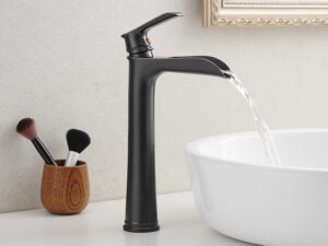black washbasin faucet