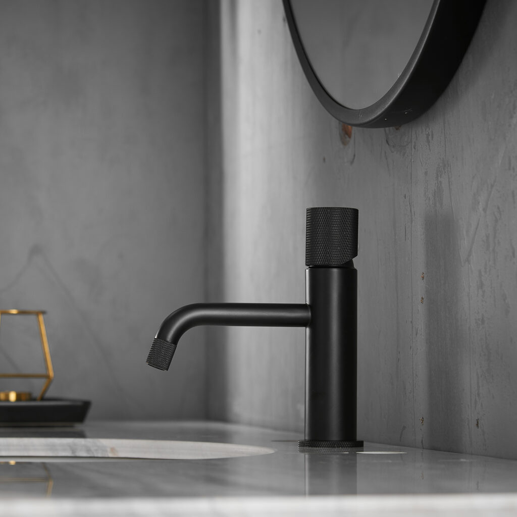 Modern Basin Mixer Tap with Knurled Texture & Smooth Water Flow