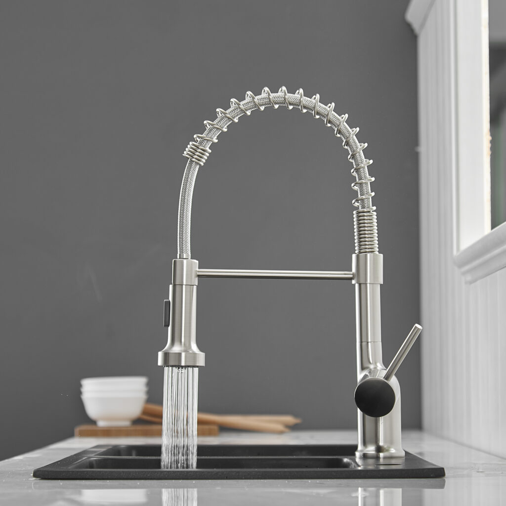 360 swivel commercial style kitchen faucet